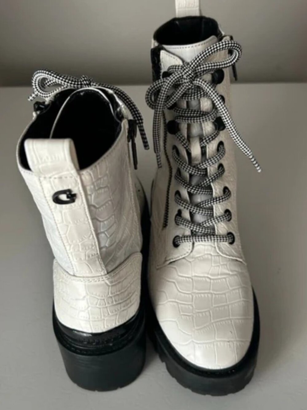 GUESS Ankle boots